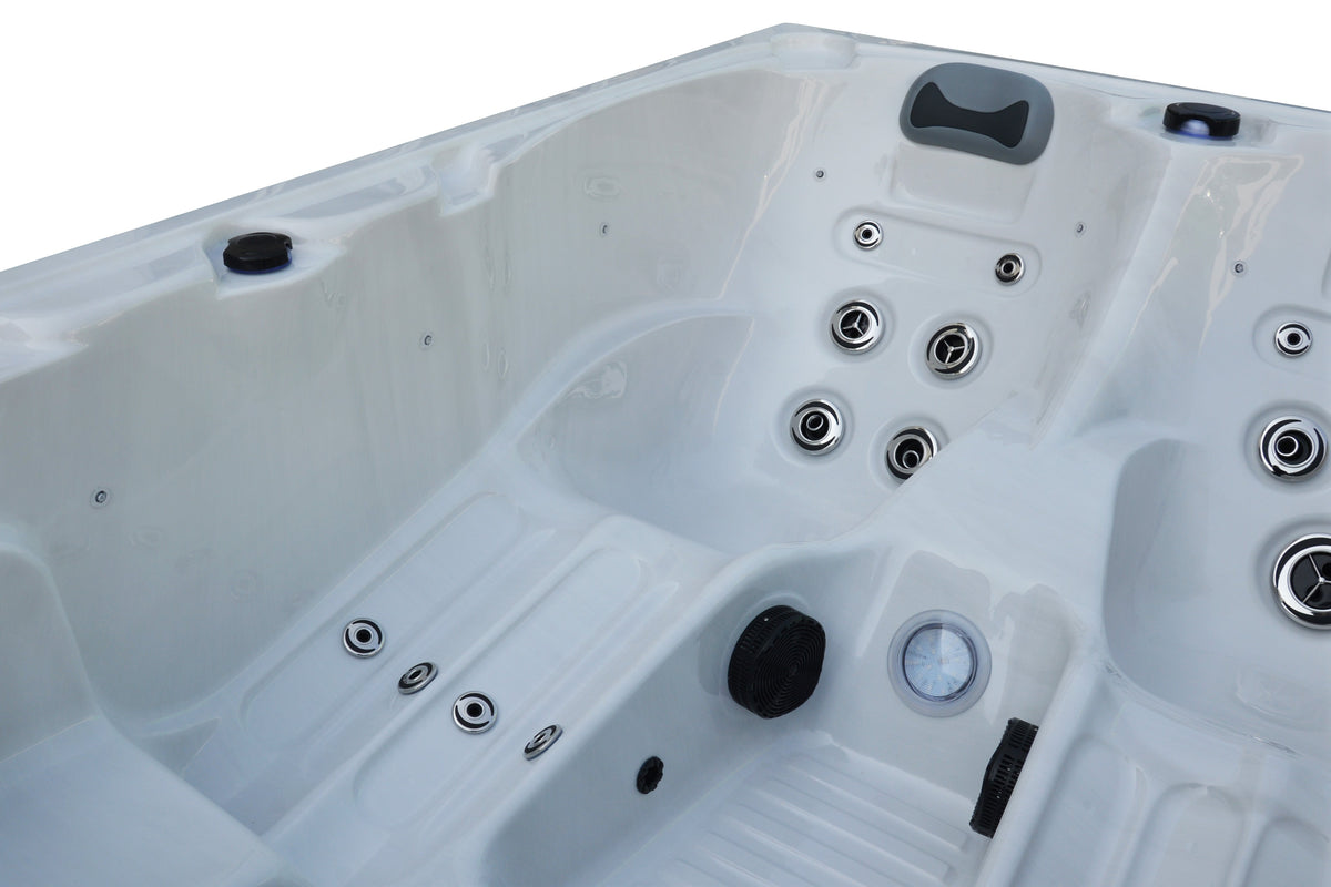 SkyBlue Alaska hot tub, close-up of the two loungers
