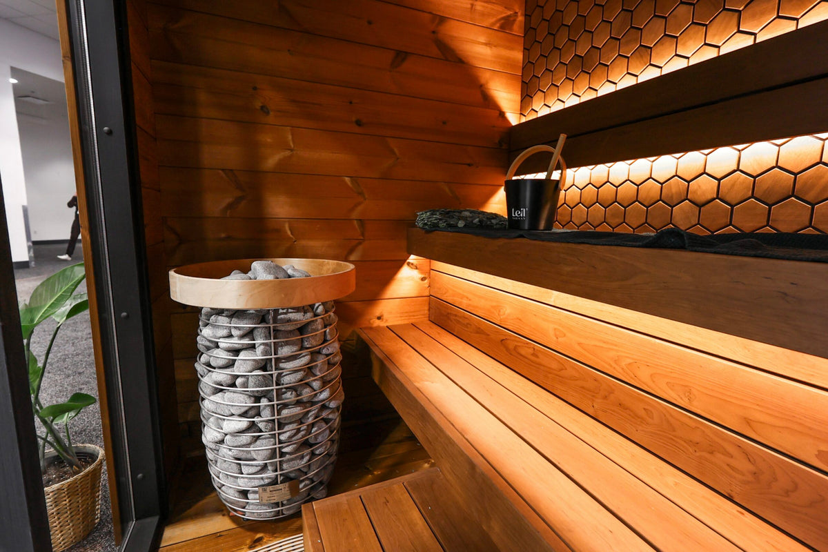 LEIL Viva 210 manufacturer interior imagery from its official product gallery
